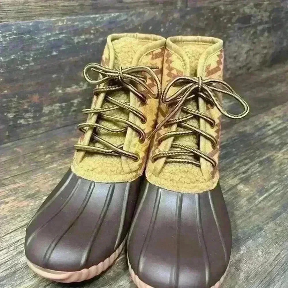 Simply Southern Collection Women’s Waterproof boots size 8 - Picture 2 of 5